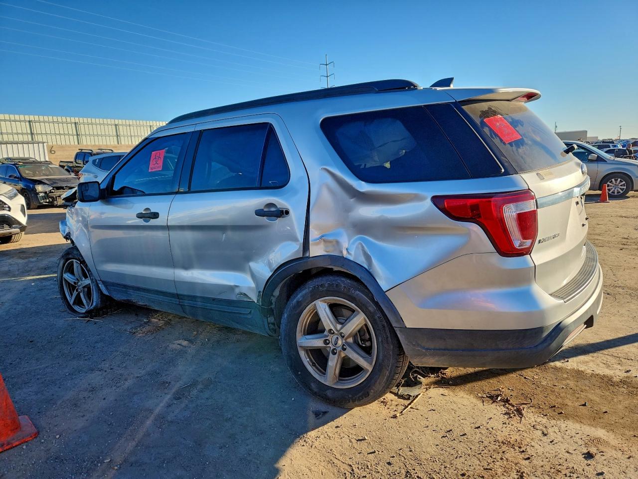 Ford Explorer Image 9