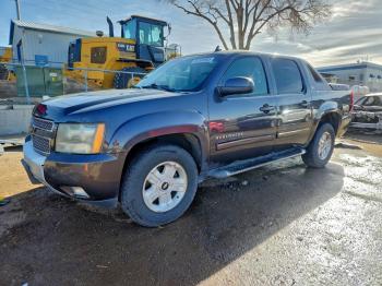  Salvage Chevrolet Avalanche
