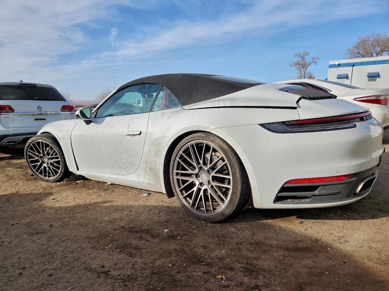 Porsche 911 Carrera Image 4