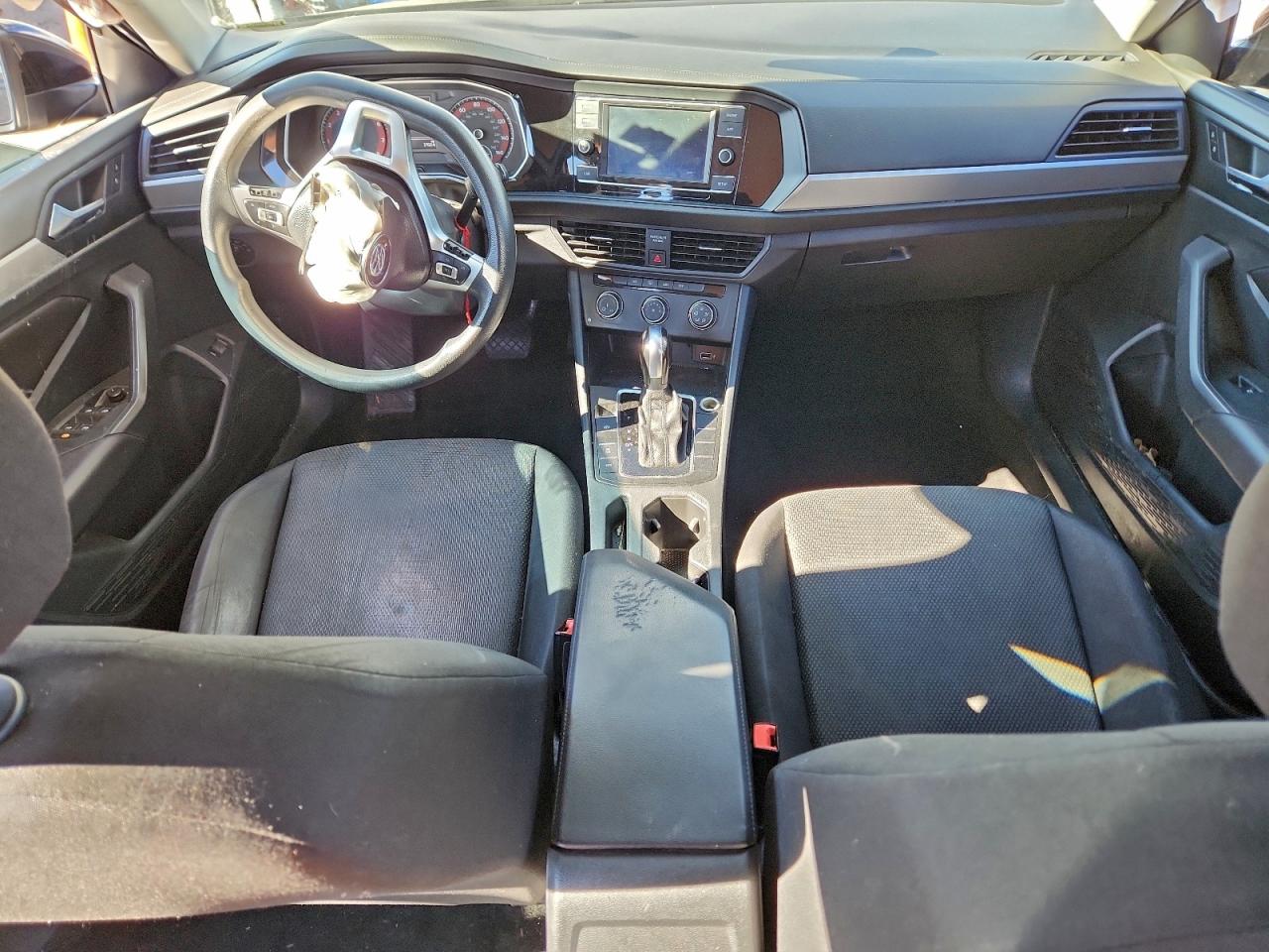 Volkswagen Jetta S Image 5