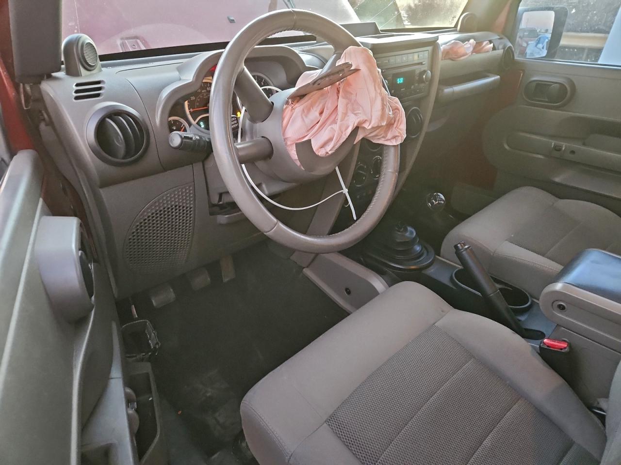 Jeep Wrangler Rubicon Image 4