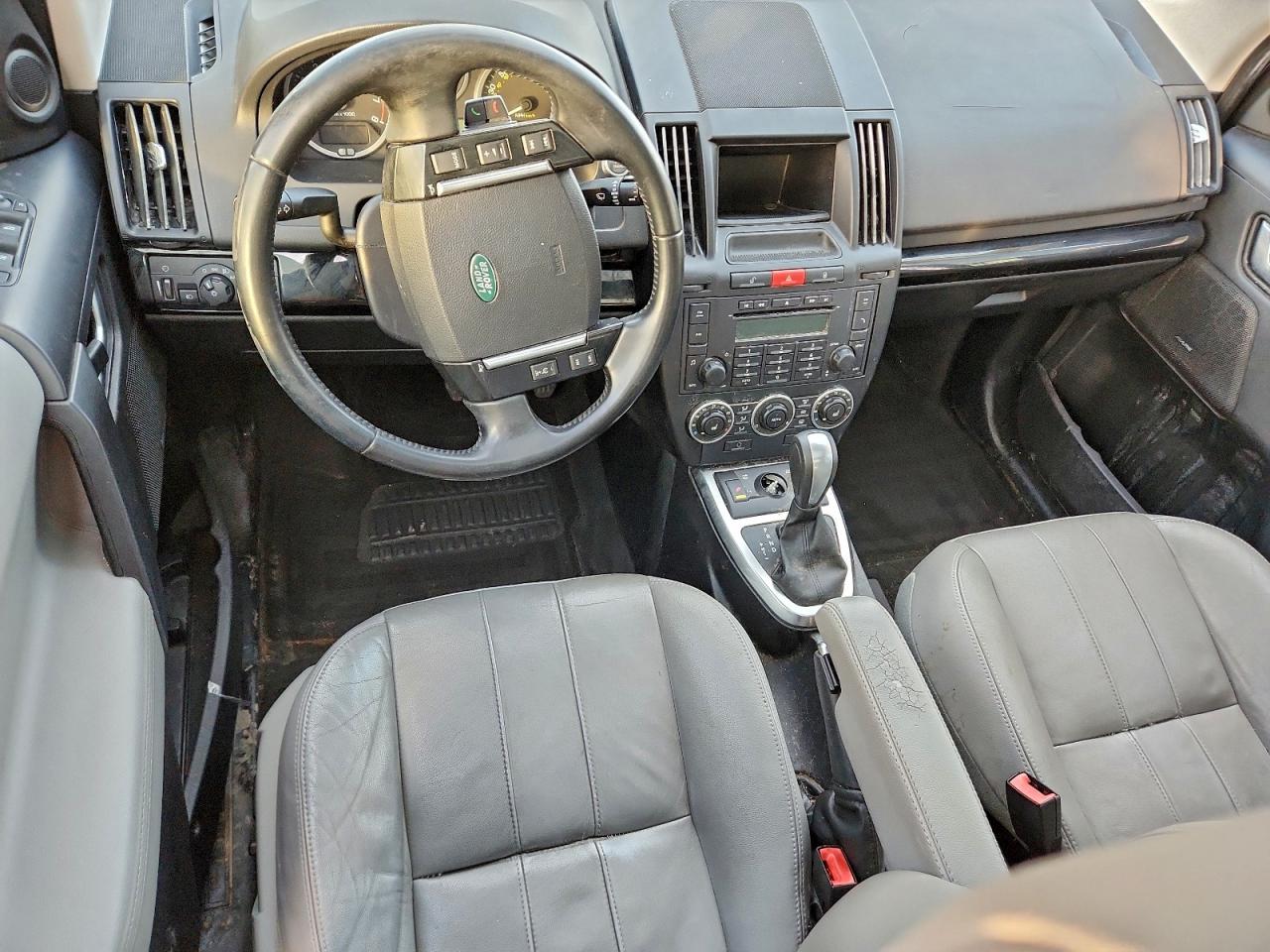 Land Rover LR2 Hse Image 9