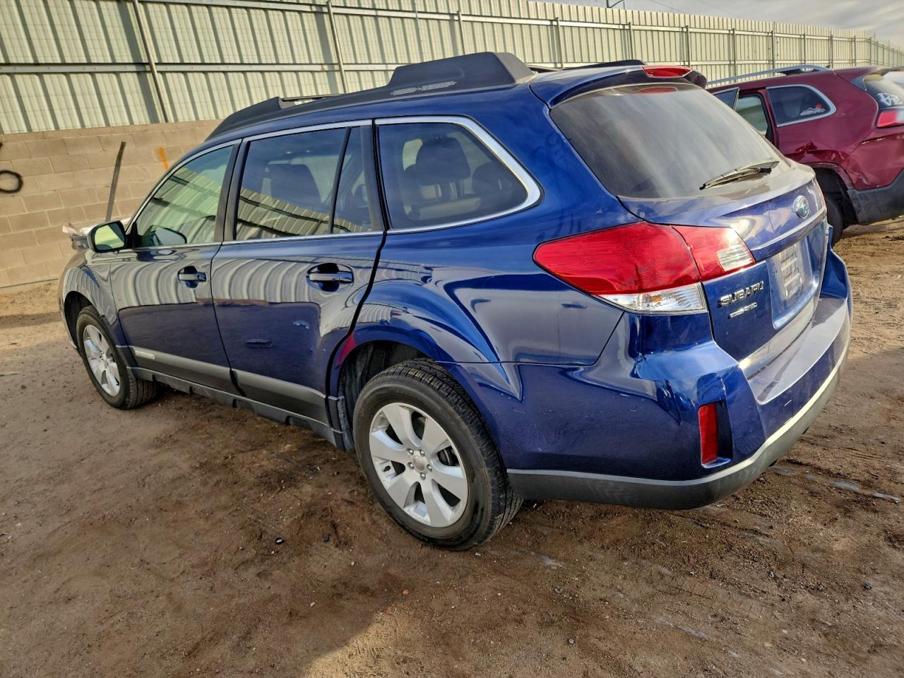 Subaru Outback 2.5i Premium Image 5