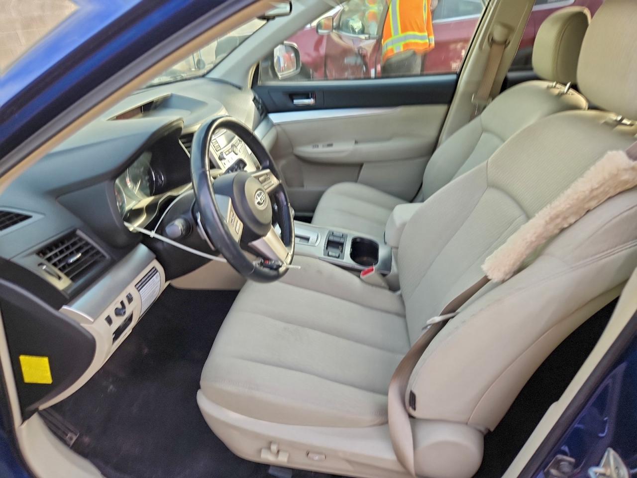 Subaru Outback 2.5i Premium Image 7