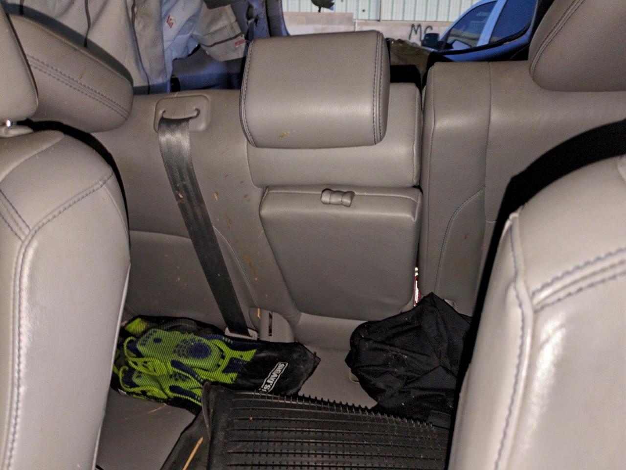 Toyota Highlander Se Image 6