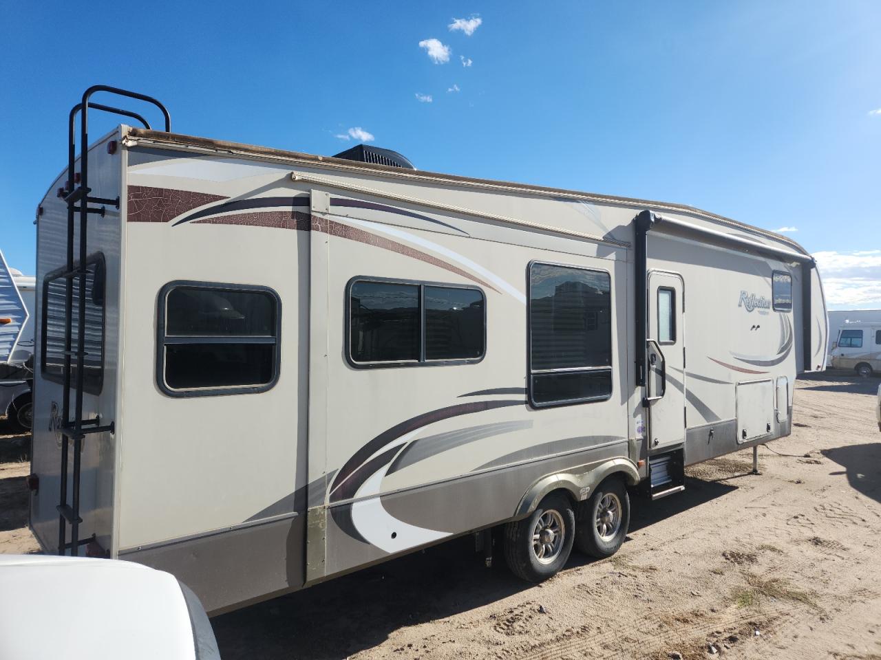 Grand Desi Reflection Image 8