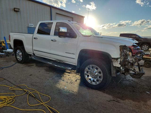 GMC Sierra K2500 Denali Image 4