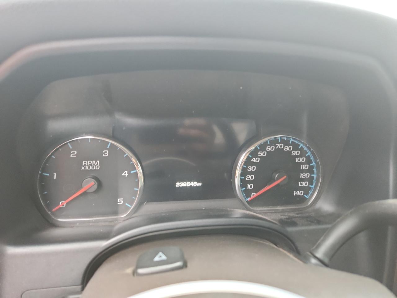 GMC Sierra K2500 Denali Image 13