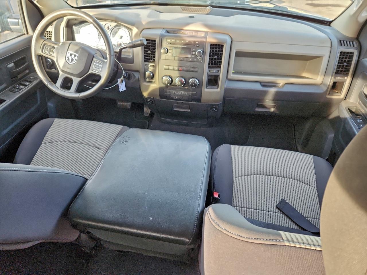 Dodge Ram 1500 St Image 8