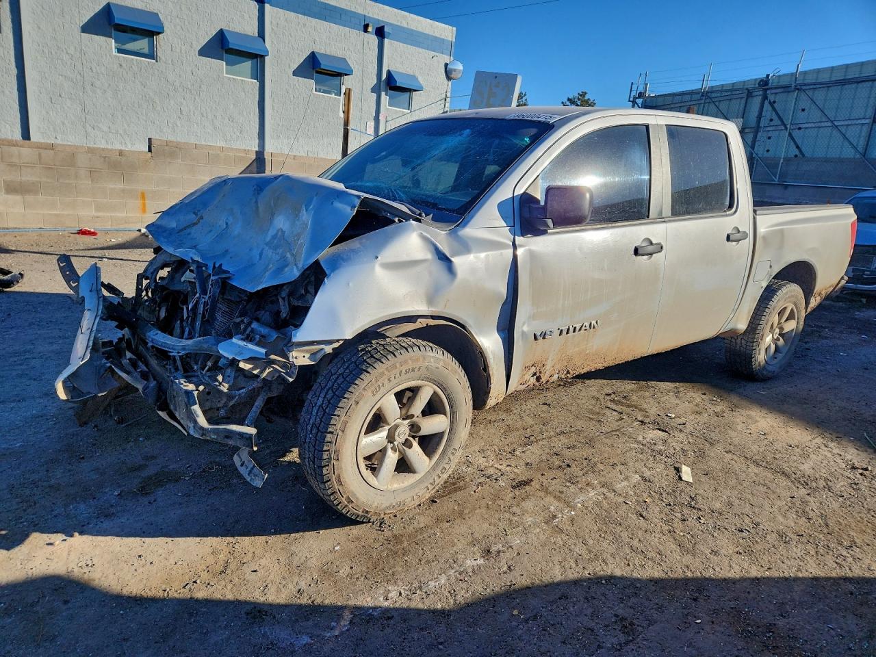 Nissan Titan S Image 1