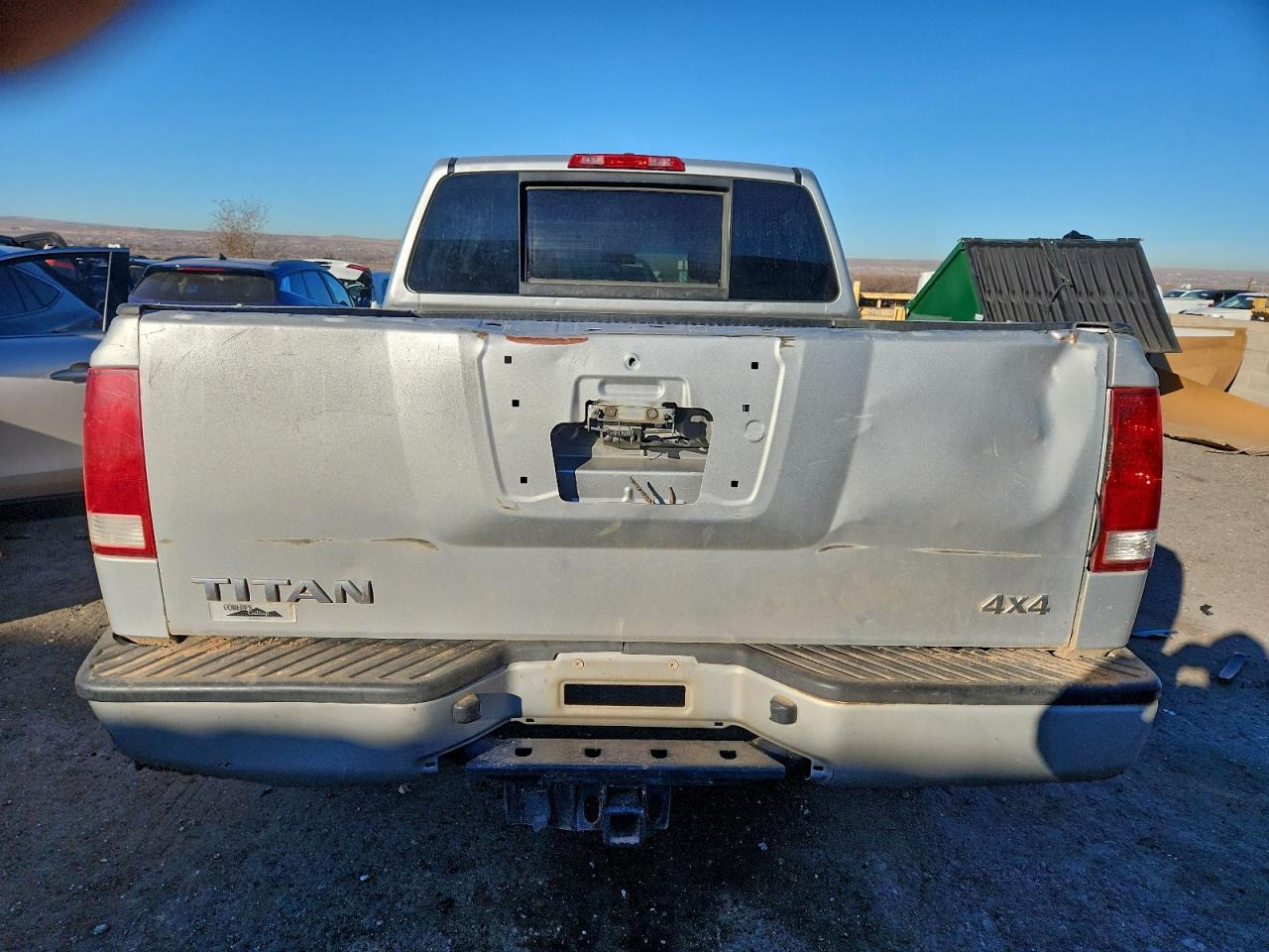 Nissan Titan S Image 8
