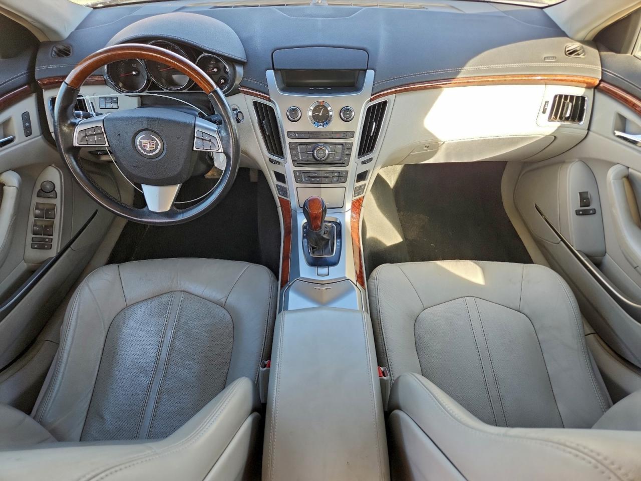 Cadillac CTS Hi Feature V6 Image 12