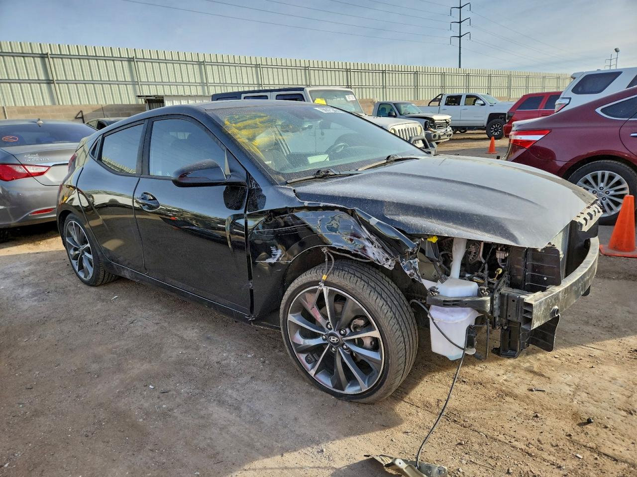 Hyundai VELOSTER Base Image 9