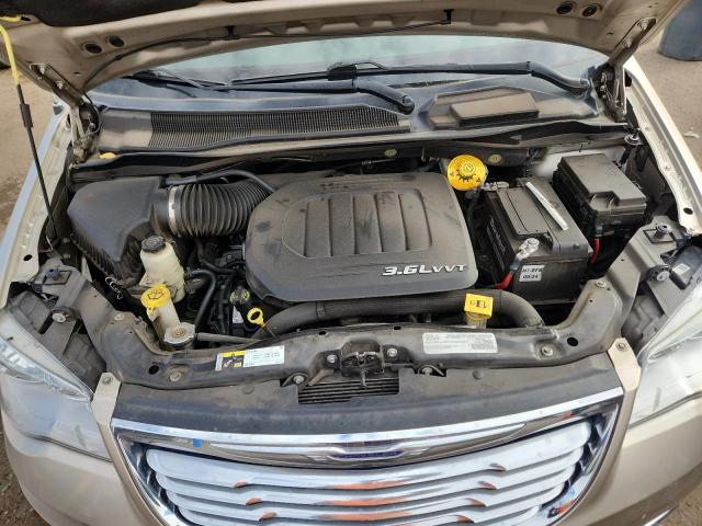 Chrysler Minivan Touring L Image 11