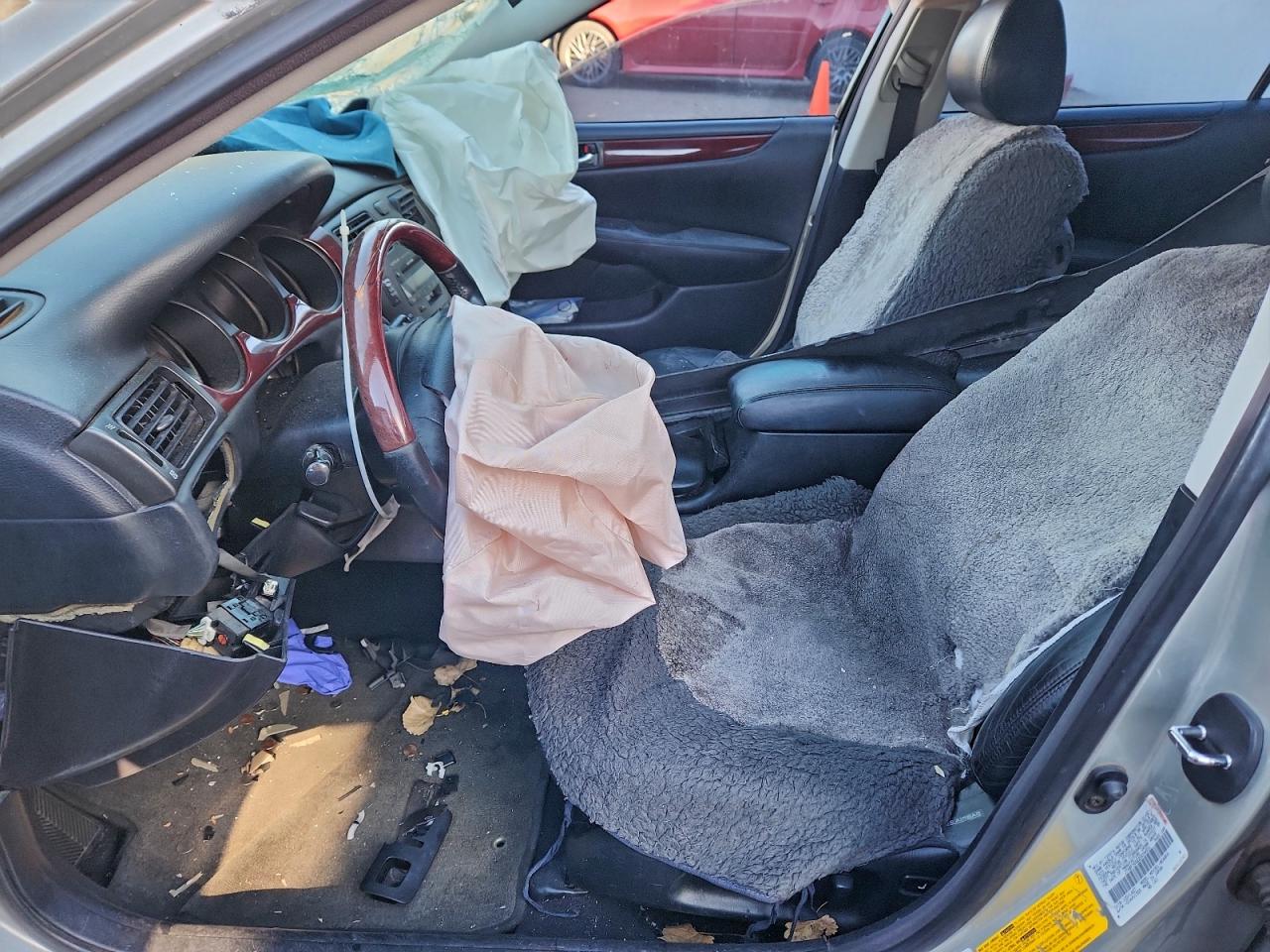 Lexus Es 300 Image 8