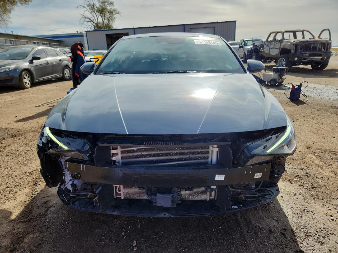 Hyundai ELANTRA Limited Image 5