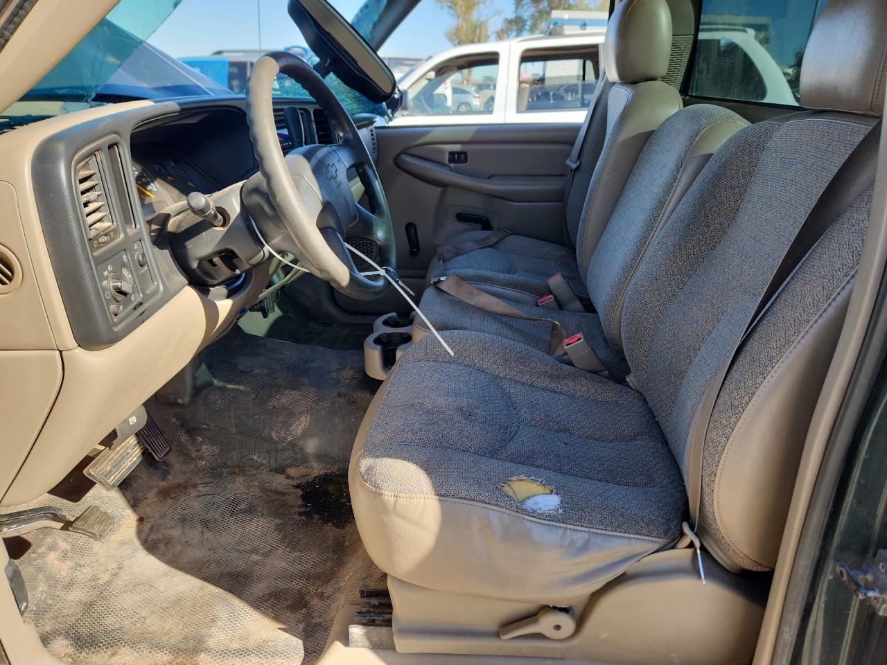 Chevrolet Silverado C1500 Image 10