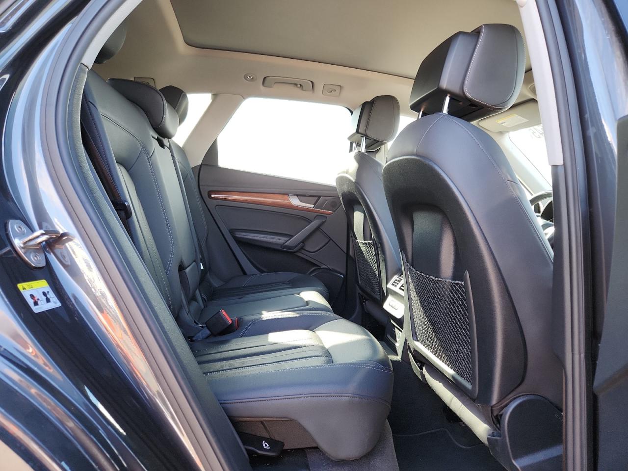 Audi Q5 Premium Plus Image 12