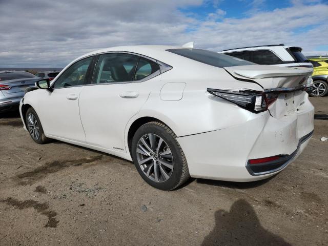 Lexus Es 300h Image 2