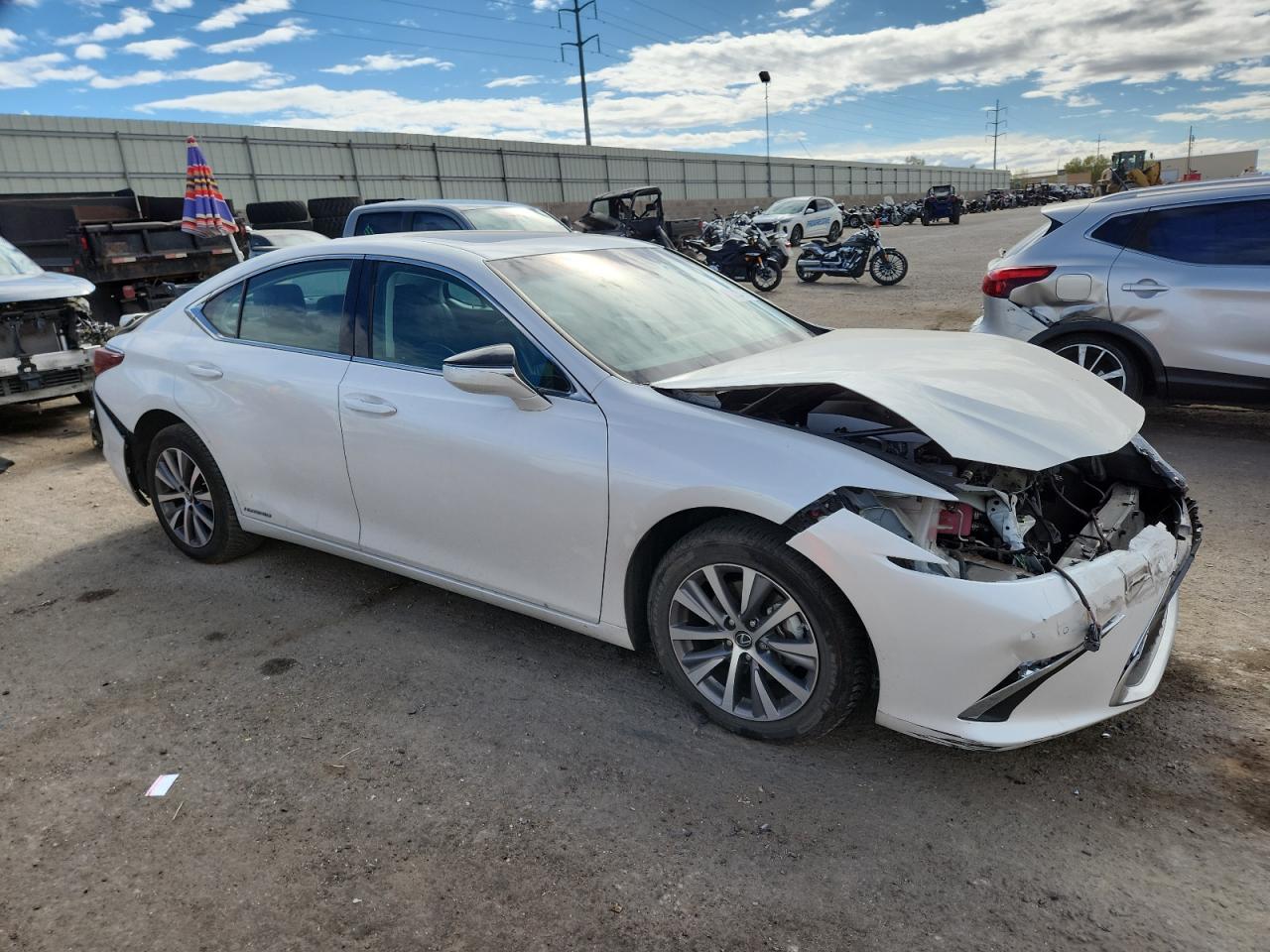 Lexus Es 300h Image 7