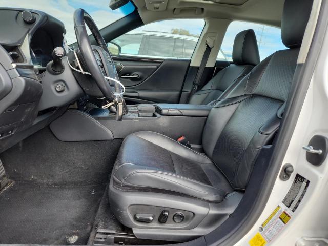 Lexus Es 300h Image 13