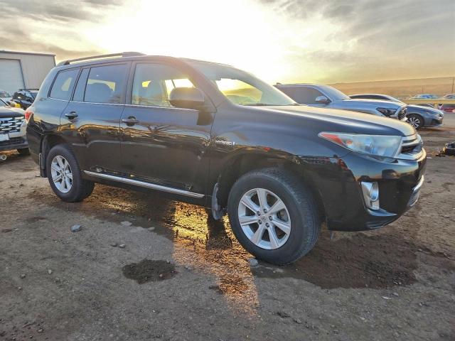 Toyota Highlander Hybrid Image 3