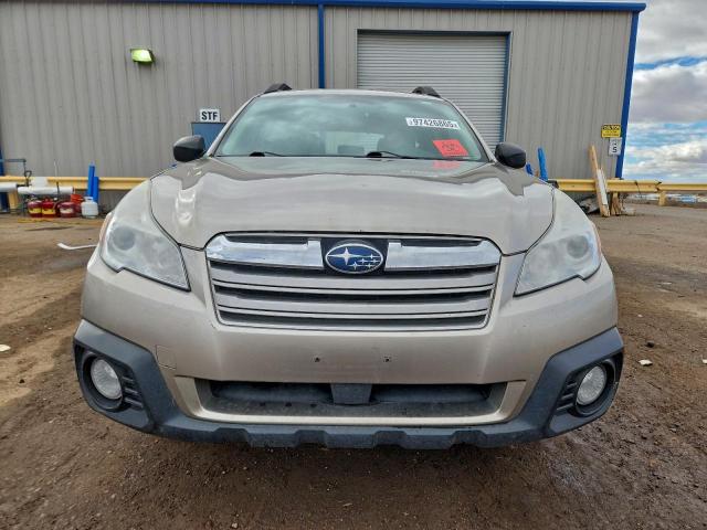 Subaru Outback 2.5i Image 6