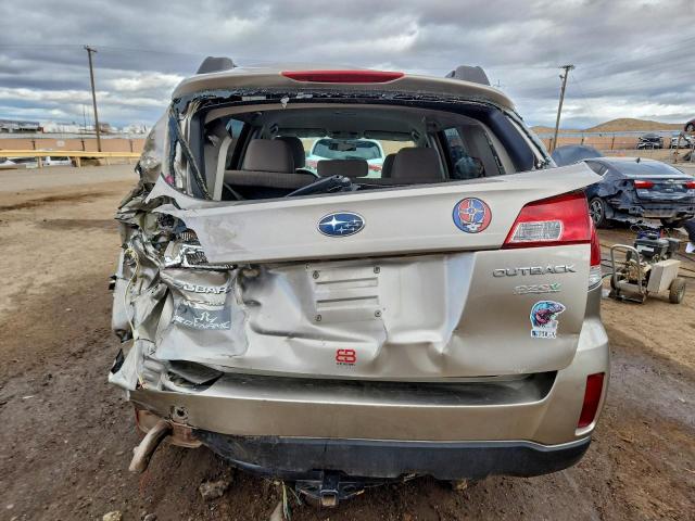 Subaru Outback 2.5i Image 12