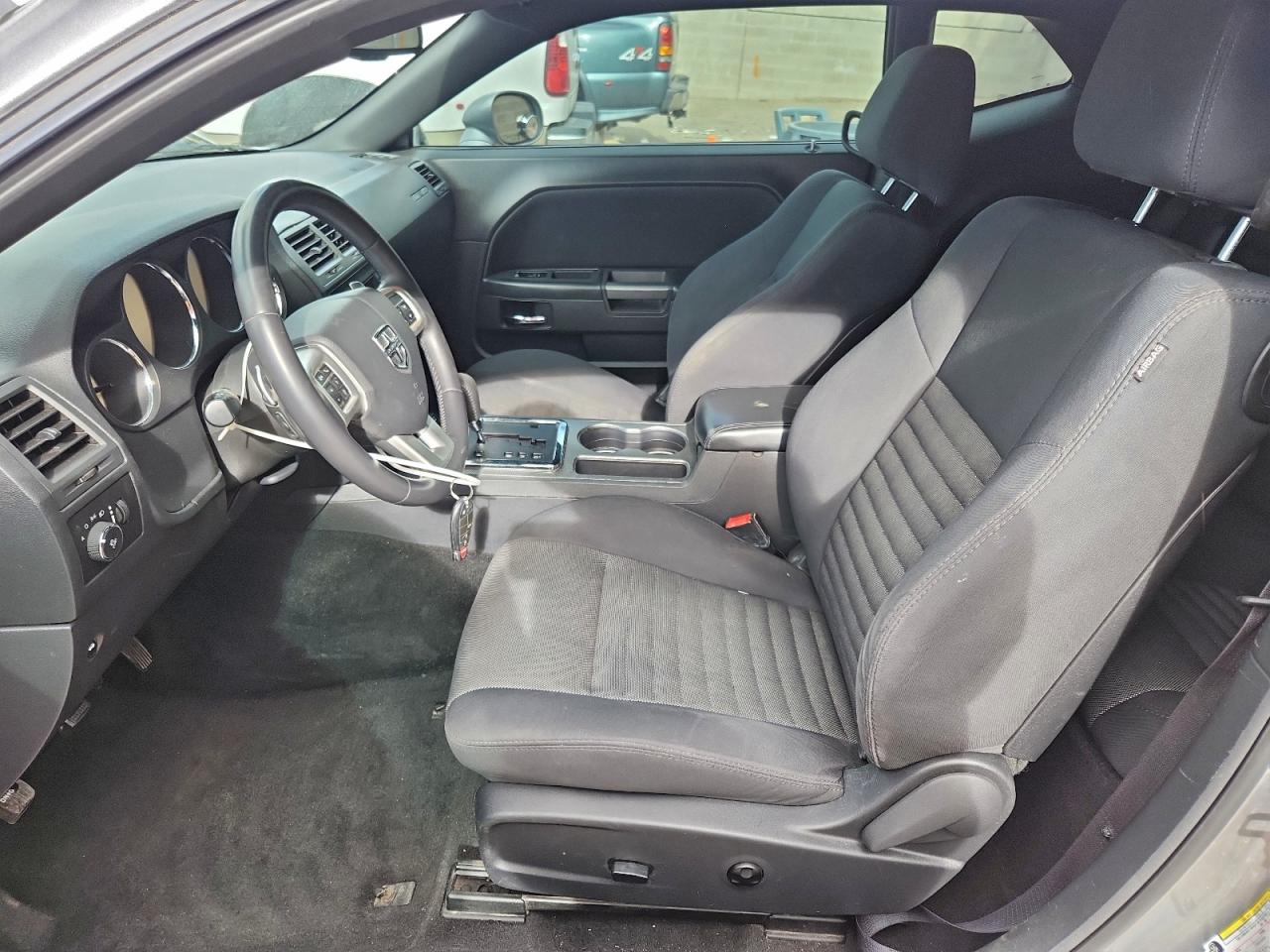 Dodge Challenger R/t Image 4