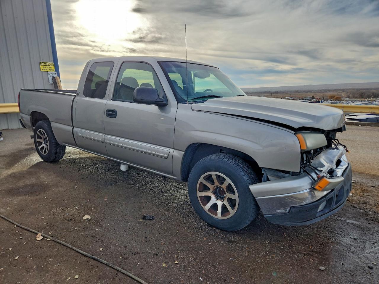 Chevrolet Silverado C1500 Image 5