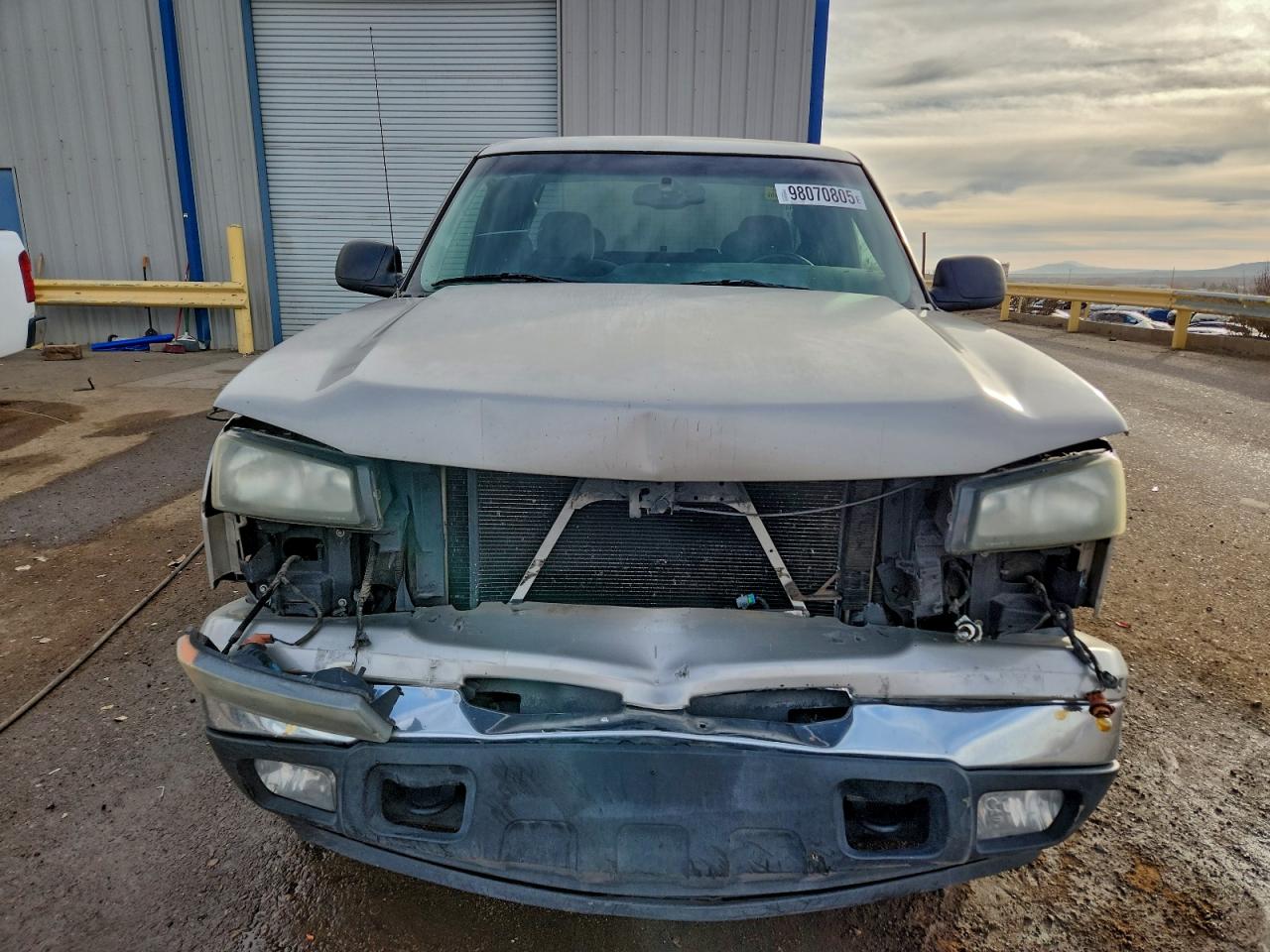 Chevrolet Silverado C1500 Image 3