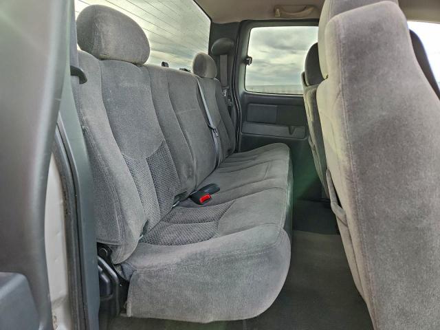 Chevrolet Silverado C1500 Image 7