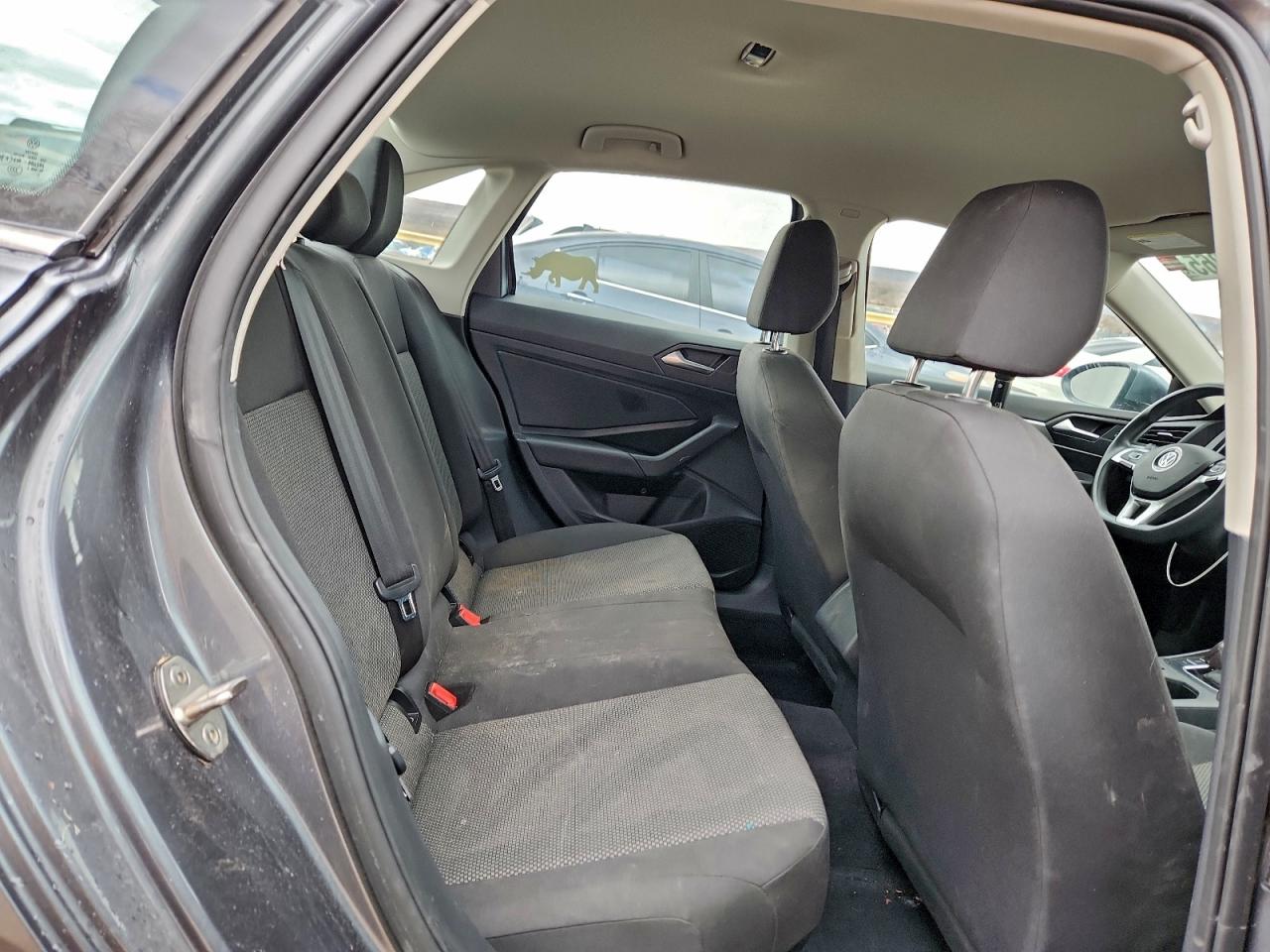 Volkswagen Jetta S Image 6