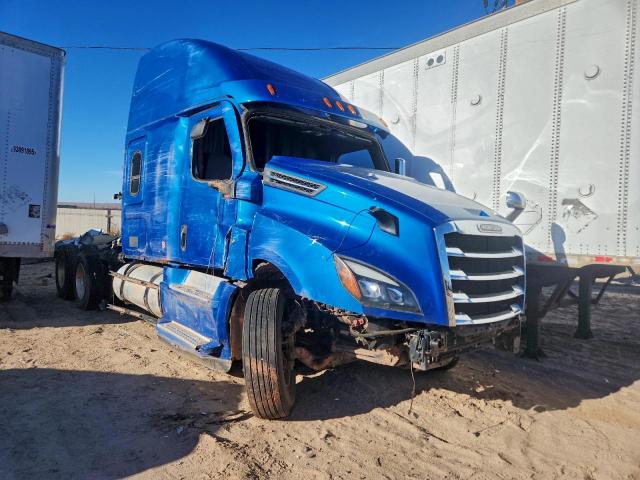  Salvage Freightliner Cascadia 1