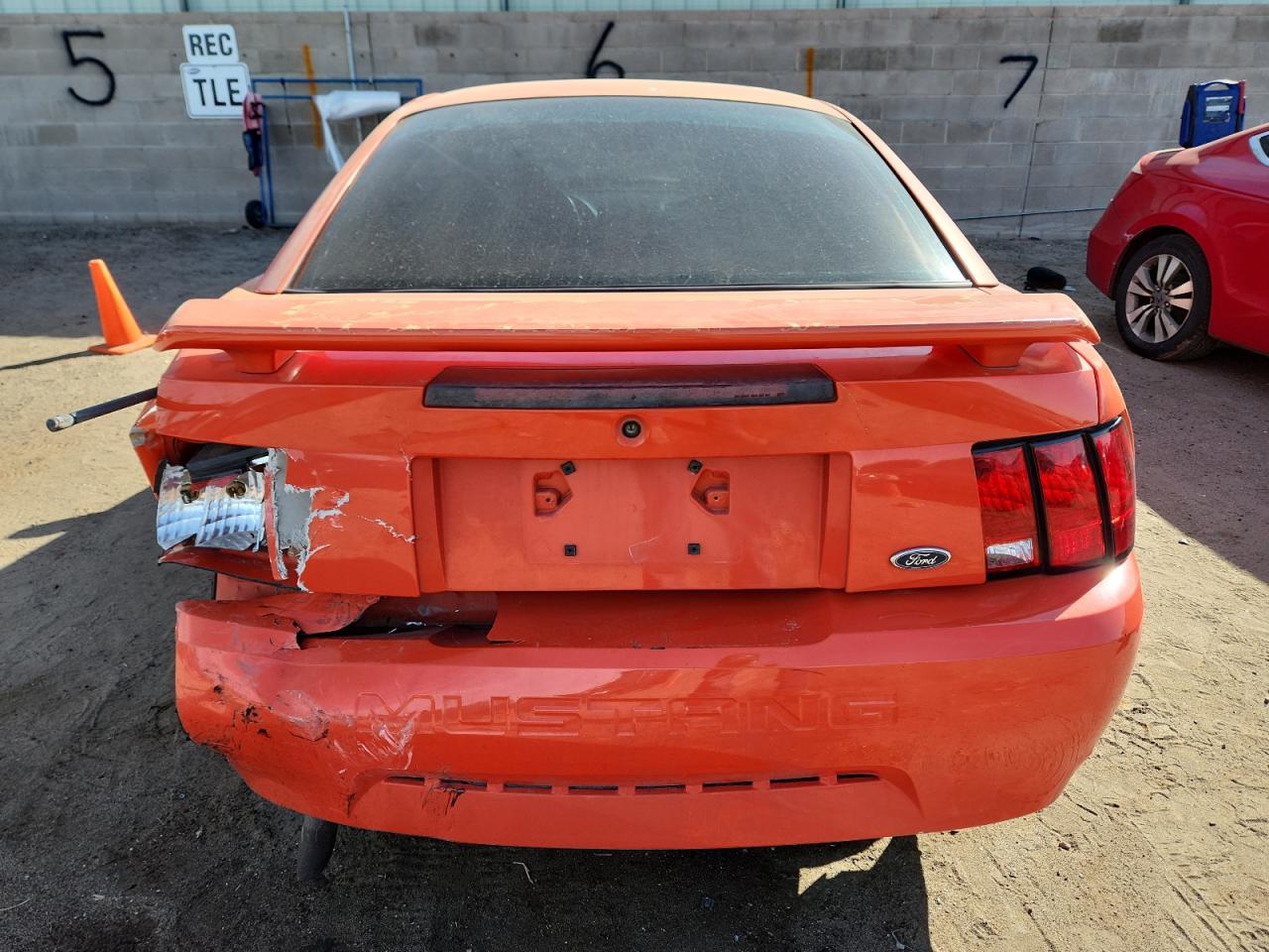 Ford Mustang Image 3