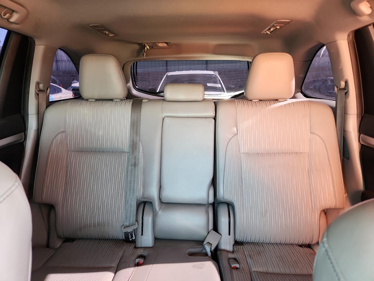 Toyota Highlander Le Image 7