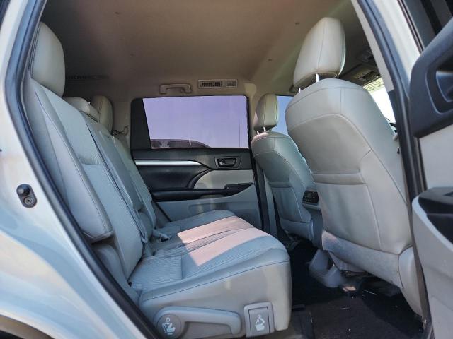 Toyota Highlander Le Image 11