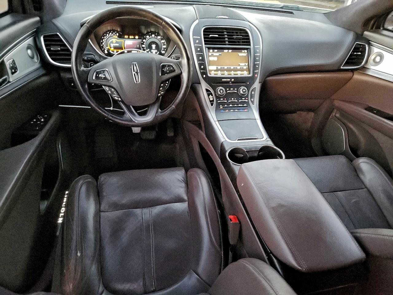 Lincoln MKX Black Label Image 10