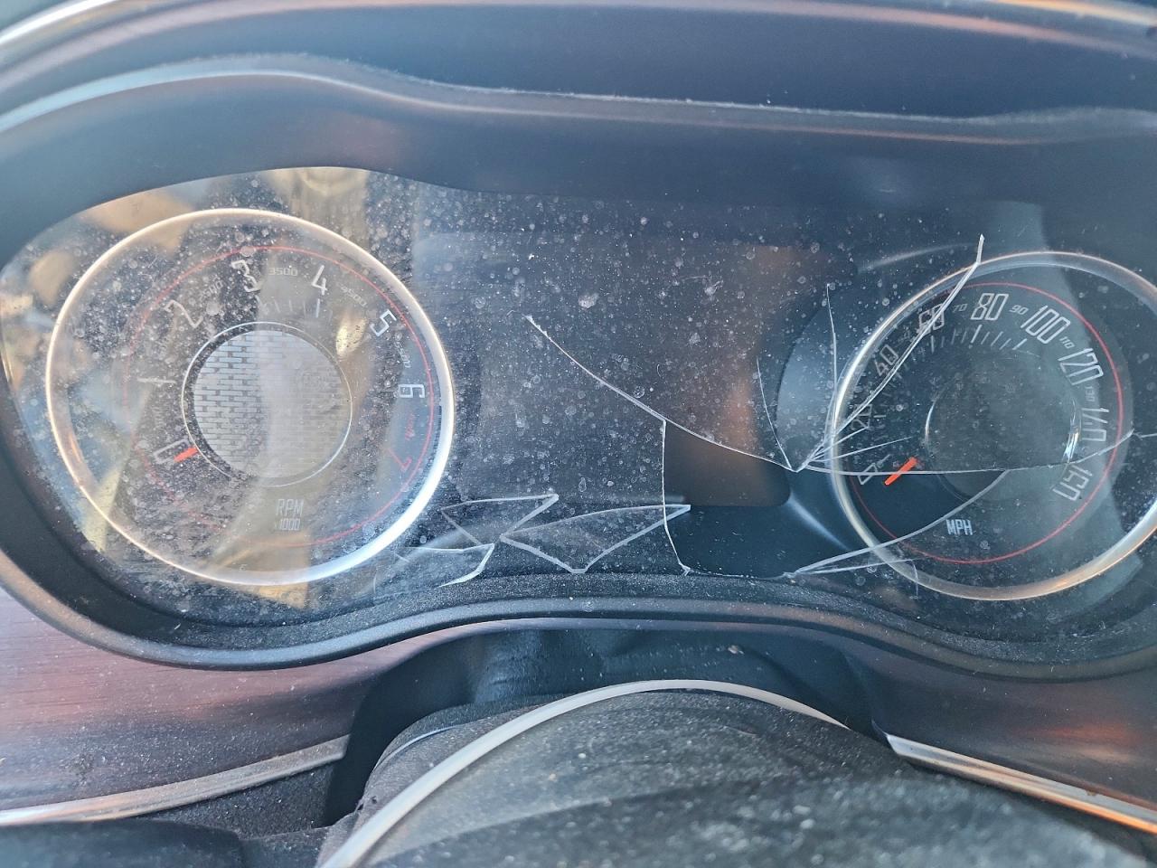 Dodge Challenger Sxt Image 11