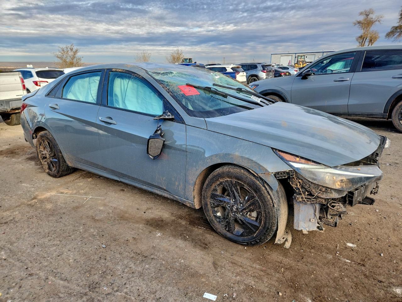 Hyundai ELANTRA Sel Image 3