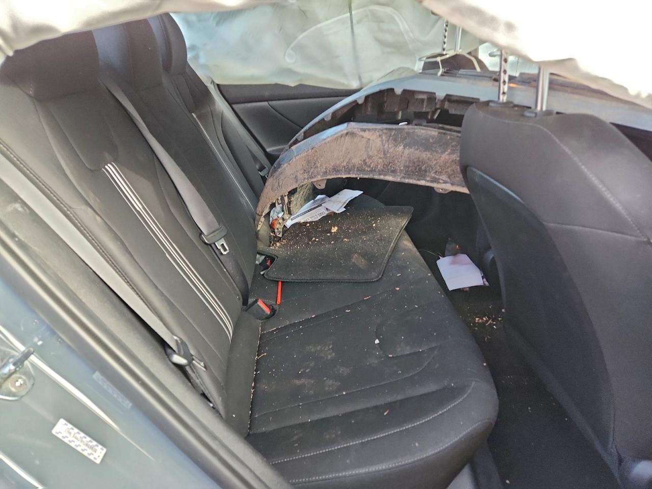 Hyundai ELANTRA Sel Image 10