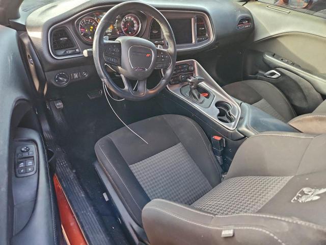 Dodge Challenger R/t Scat Pack Image 2