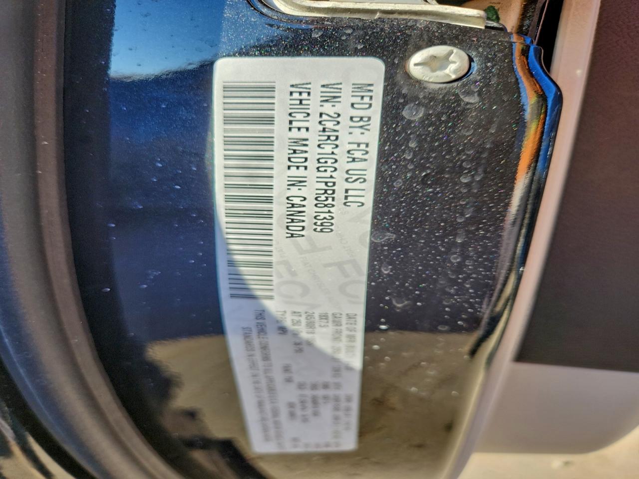 Chrysler Pacifica Limited Image 11