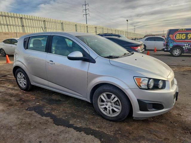 Chevrolet Sonic Lt Image 5