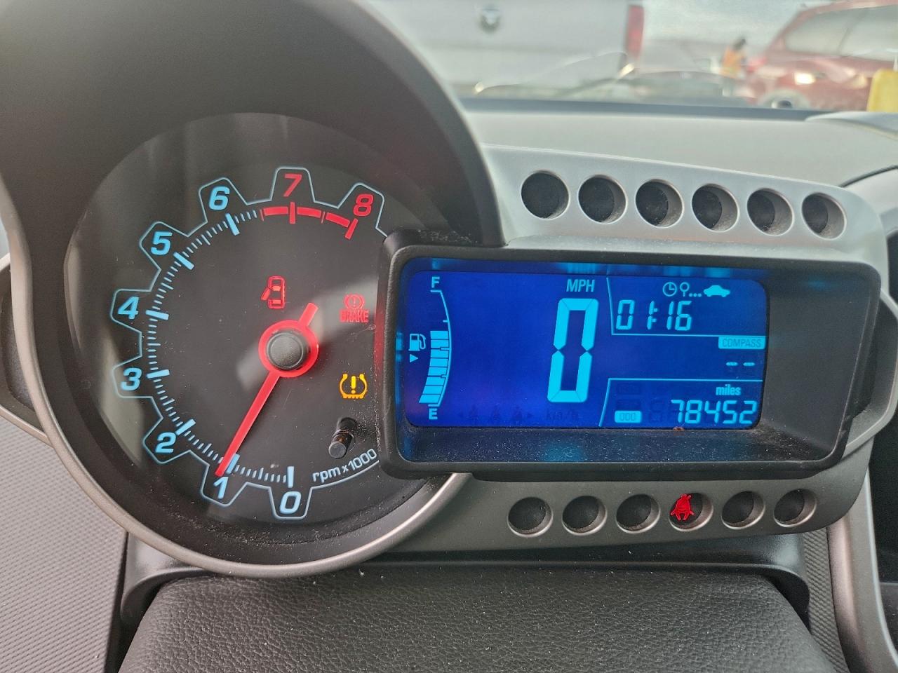 Chevrolet Sonic Lt Image 9