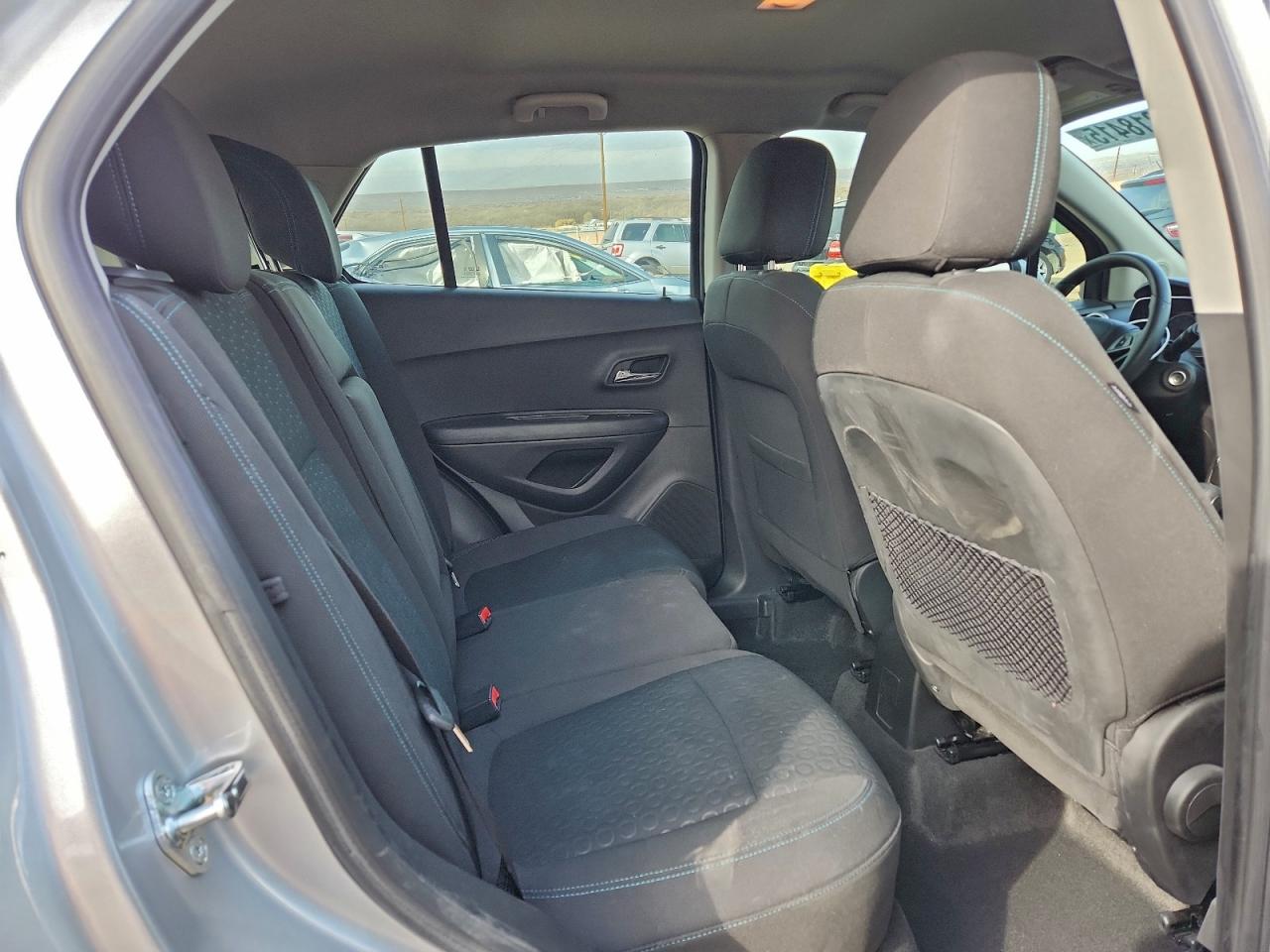 Chevrolet Trax Ls Image 7
