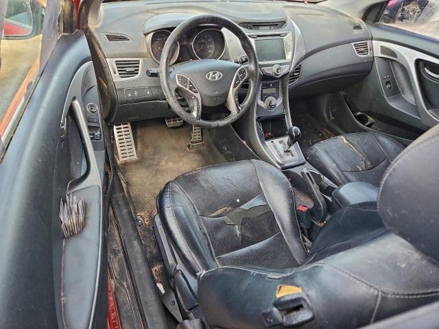 Hyundai ELANTRA Gs Image 3