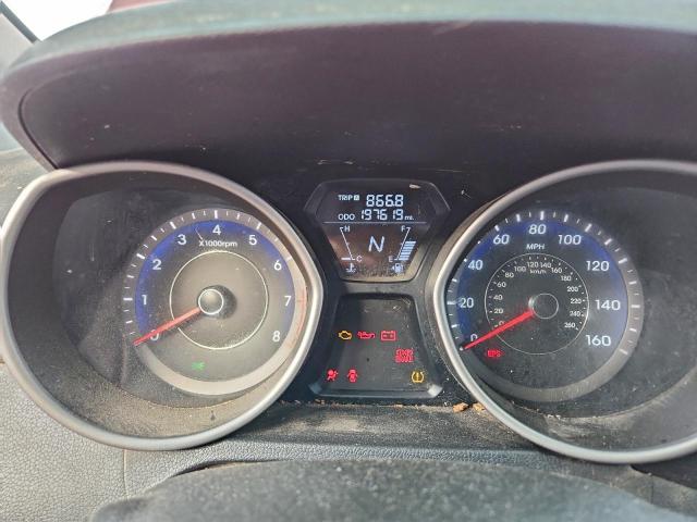 Hyundai ELANTRA Gs Image 10