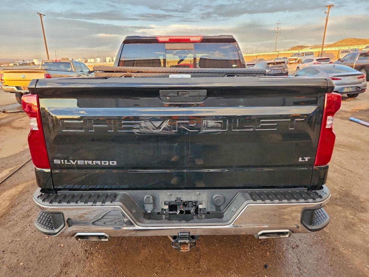 Chevrolet Silverado K1500 Lt Image 12