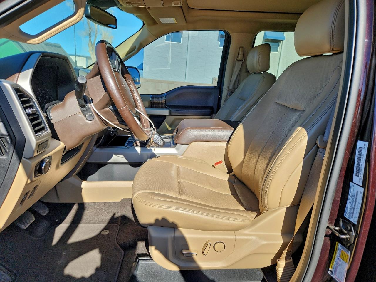 Ford F-150 Supercrew Image 7